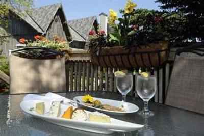фото отеля Elm Hurst Inn Ingersoll