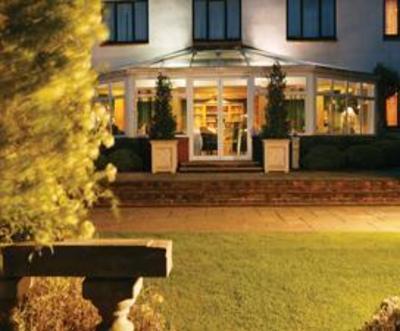 фото отеля Oxford Belfry Hotel Thame