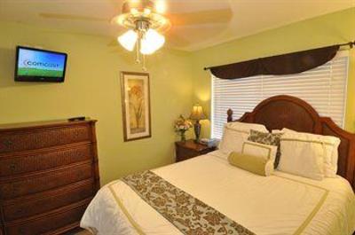 фото отеля Tropical Shores Beach Resort