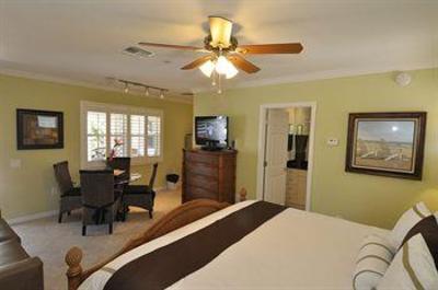 фото отеля Tropical Shores Beach Resort
