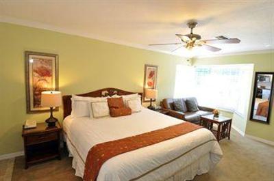фото отеля Tropical Shores Beach Resort