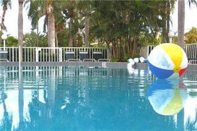 фото отеля Tropical Shores Beach Resort