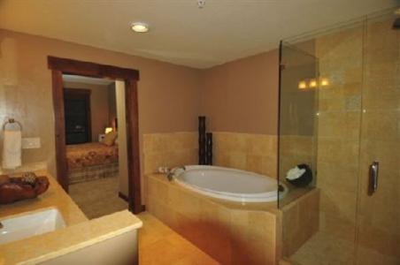 фото отеля Trailhead Lodge Steamboat Springs