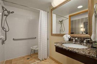 фото отеля Embassy Suites Minneapolis Airport