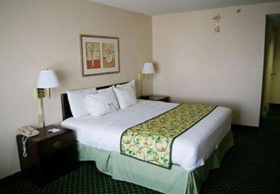 фото отеля Fairfield Inn Charlottesville North