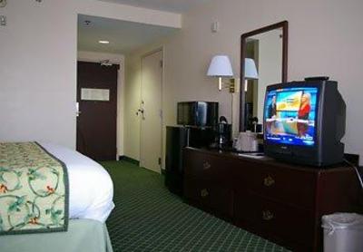 фото отеля Fairfield Inn Charlottesville North