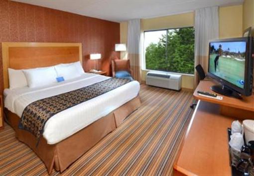 фото отеля Fairfield Inn Charlottesville North