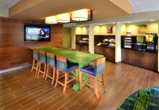 фото отеля Fairfield Inn Charlottesville North