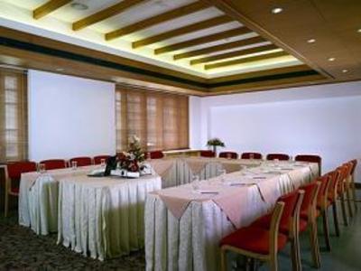 фото отеля Grand Hotel Kochi
