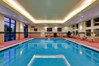 фото отеля Hampton Inn & Suites Mahwah