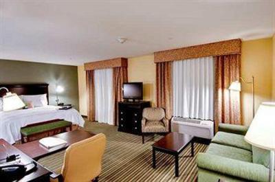 фото отеля Hampton Inn & Suites Mahwah