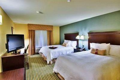 фото отеля Hampton Inn & Suites Mahwah