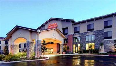 фото отеля Hampton Inn & Suites Mahwah