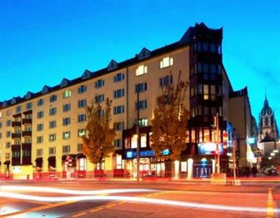 фото отеля Tryp Muenchen