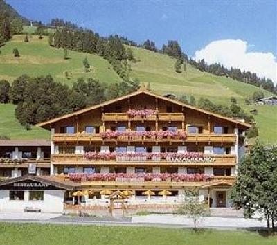 фото отеля Hotel Taxacherhof