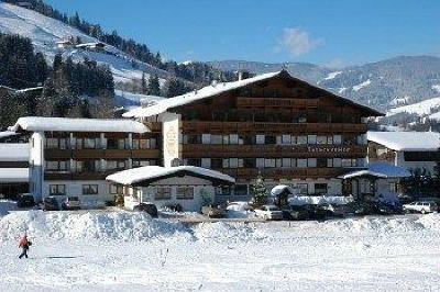 фото отеля Hotel Taxacherhof