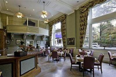 фото отеля Commonwealth Park Suites Hotel
