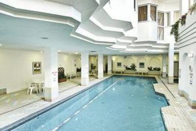 фото отеля Copthorne Hotel Effingham Gatwick