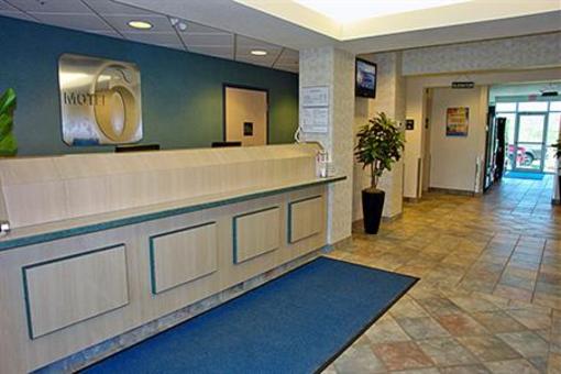 фото отеля Motel 6 Grande Prairie