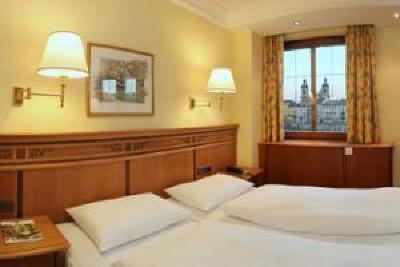 фото отеля BEST WESTERN Hotel Mondschein