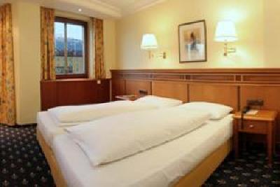 фото отеля BEST WESTERN Hotel Mondschein