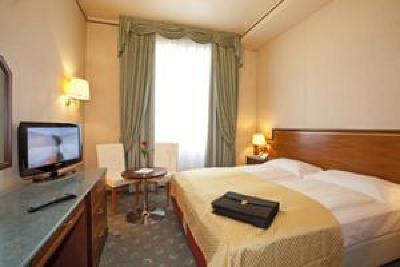 фото отеля BEST WESTERN Hotel Mondschein