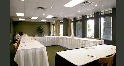 фото отеля Whistler Pinnacle Hotel