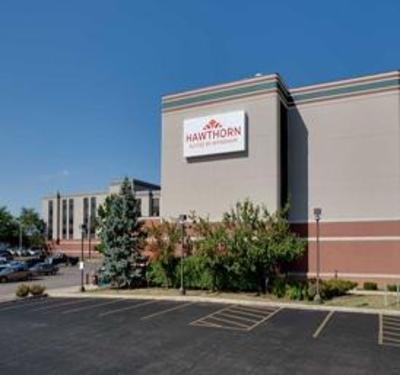 фото отеля Hawthorn Suites by Wyndham Champaign