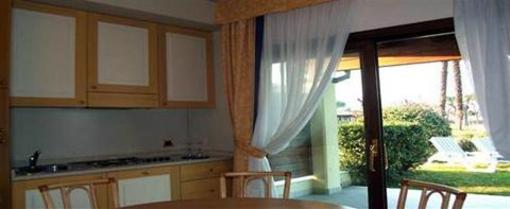 фото отеля Relais Sant' Emiliano Hotel Padenghe sul Garda
