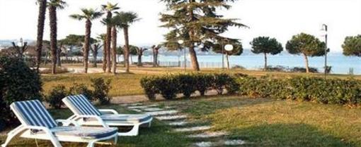 фото отеля Relais Sant' Emiliano Hotel Padenghe sul Garda