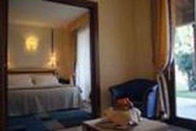 фото отеля Relais Sant' Emiliano Hotel Padenghe sul Garda