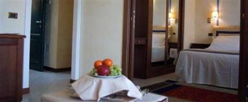 фото отеля Relais Sant' Emiliano Hotel Padenghe sul Garda