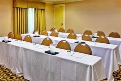 фото отеля Holiday Inn Express Hotel & Suites Jackson Flowood