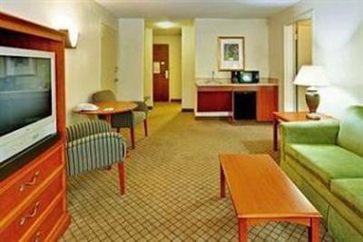 фото отеля Holiday Inn Express Hotel & Suites Jackson Flowood