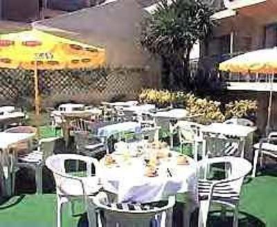фото отеля Kyriad Cannes Centre