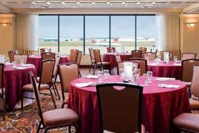 фото отеля Sheraton Hartford Hotel at Bradley Airport