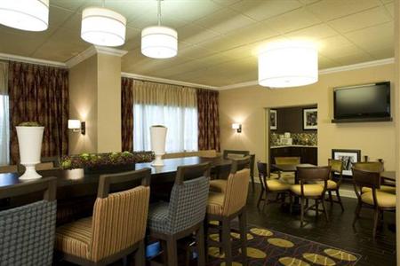 фото отеля Hampton Inn Starkville