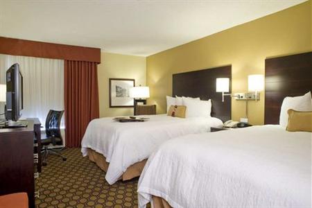 фото отеля Hampton Inn Starkville