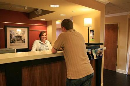 фото отеля Hampton Inn Starkville