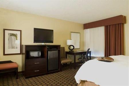фото отеля Hampton Inn Starkville