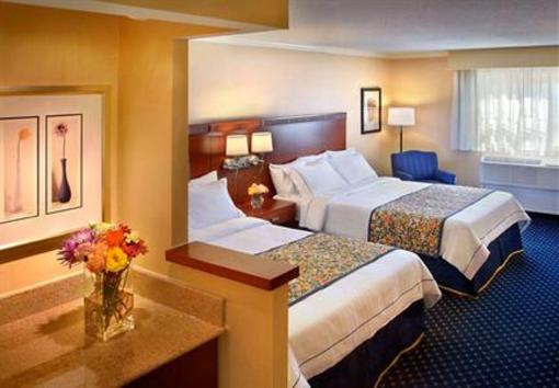 фото отеля Courtyard by Marriott Boston Woburn / Burlington