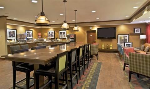 фото отеля Hampton Inn Anchorage