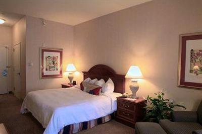 фото отеля Hilton Garden Inn Calabasas