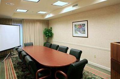 фото отеля Hilton Garden Inn Calabasas