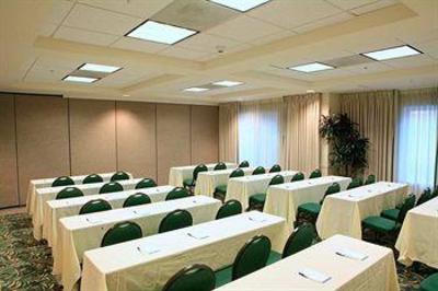 фото отеля Hilton Garden Inn Calabasas