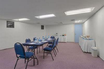 фото отеля Golden Tulip Iate Plaza