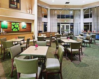 фото отеля La Quinta Inn & Suites Dallas DFW Airport North Irving