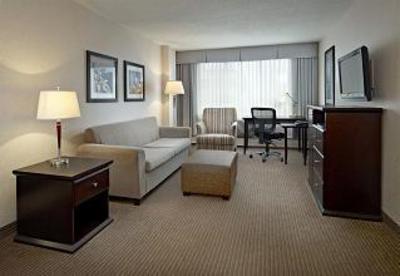 фото отеля Campus Tower Suite Hotel Edmonton