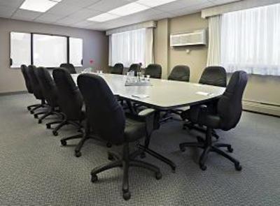 фото отеля Campus Tower Suite Hotel Edmonton