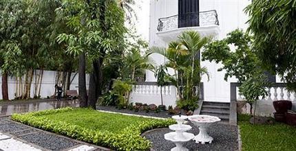 фото отеля Le Leela Villa Hotel